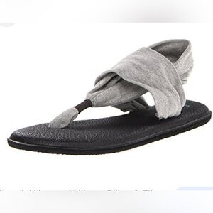 Sanuk gray yoga sling sandals